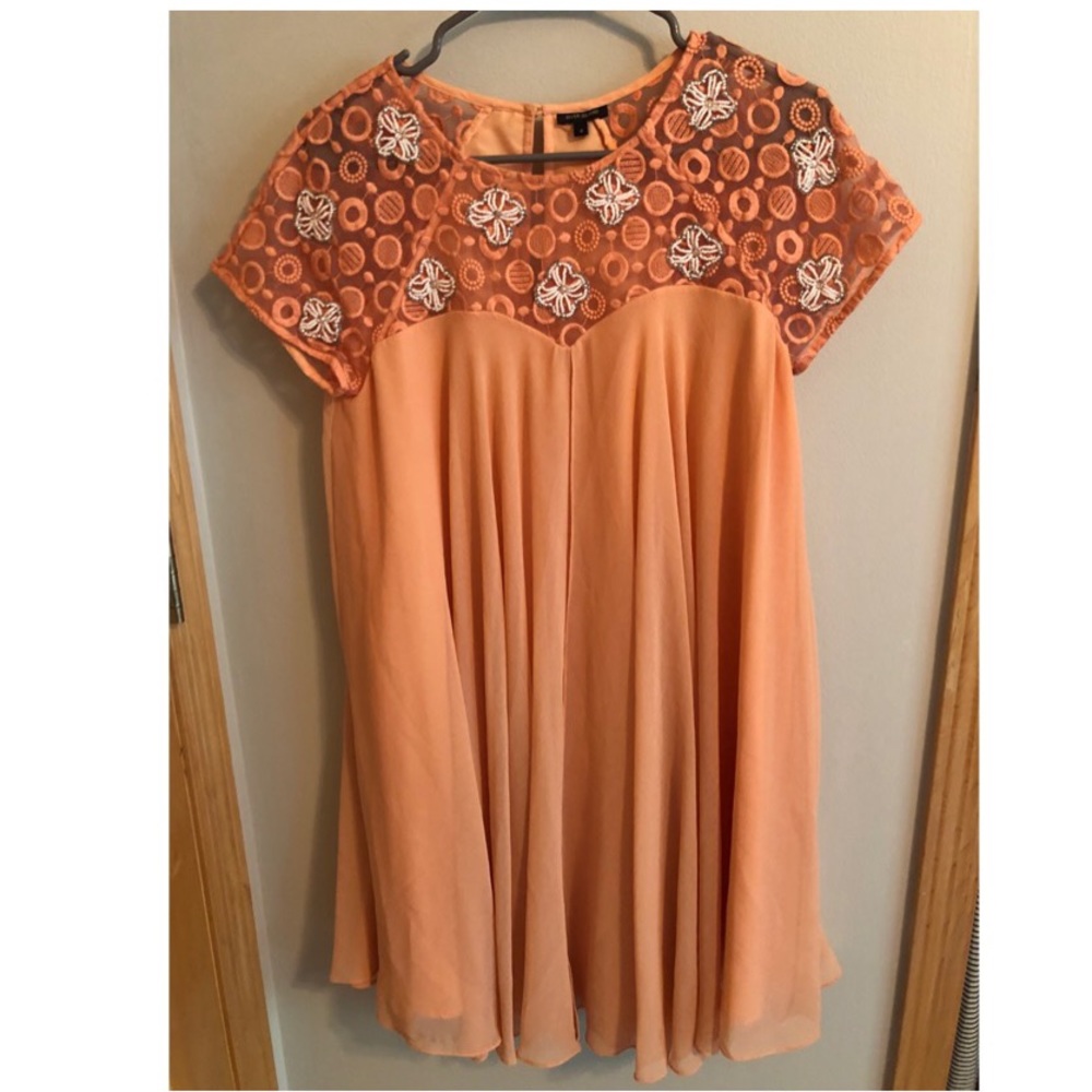 Flowy embroidered neckline formal dress